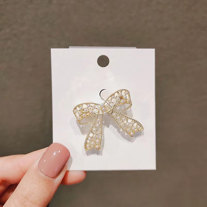 Punk Girl Brooch 2025 Fashiona - огляд і ціна Women'S Accessories Manufacturers