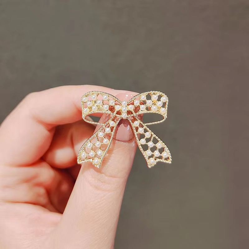 Punk Girl Brooch 2025 Fashiona - огляд і ціна Women'S Accessories Manufacturers