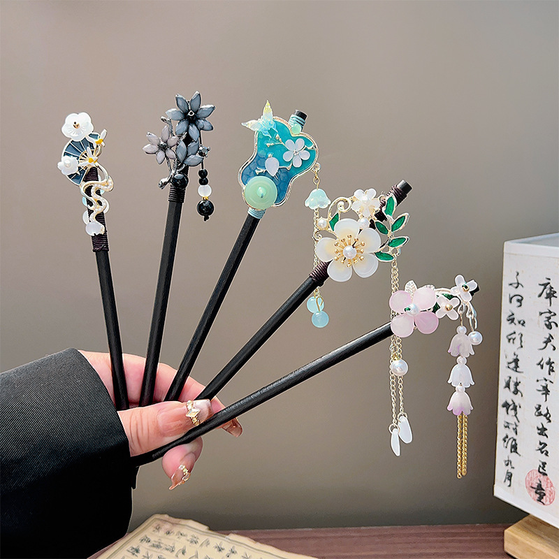 Classic Tassel Hair Stick Blac - огляд і ціна Pearl Hair Pin